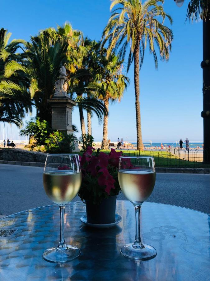 Fragata Beach Seaview Sitges Exterior foto